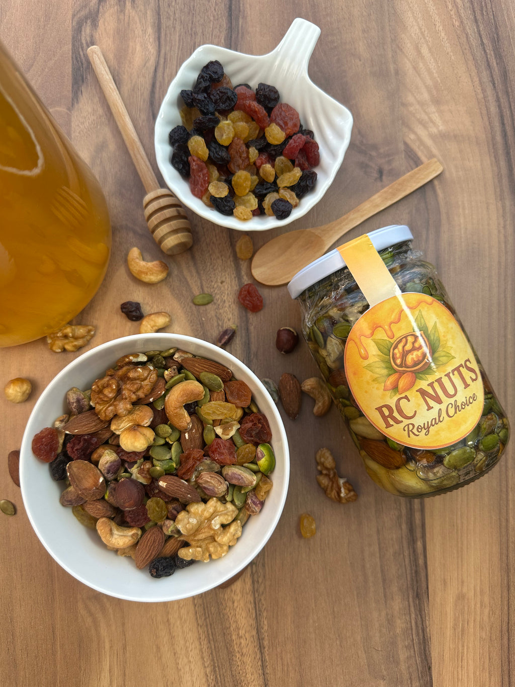 خلطة العسل الحر و المكسرات